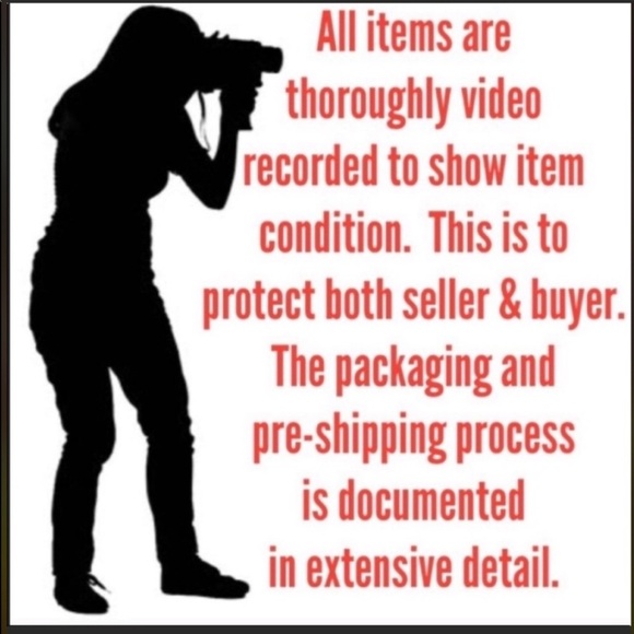 😊 Welcome to my closet 😊 - Picture 3 of 3